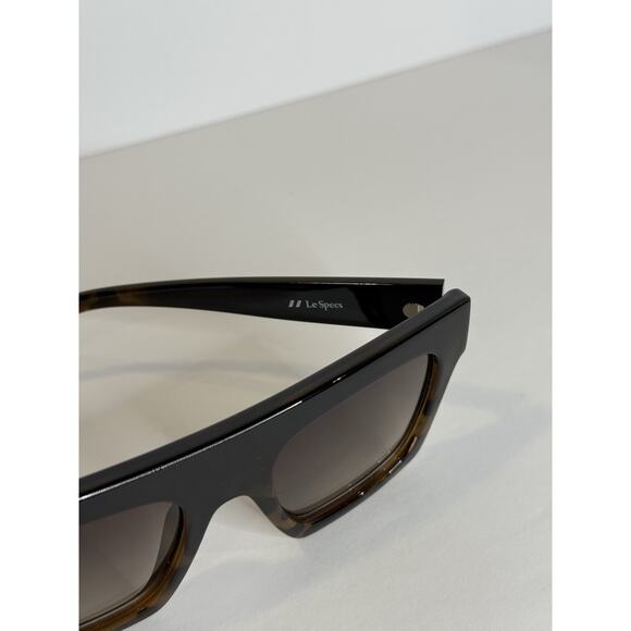 Le Specs Subdimension Sunglasses Black Tortoise Frame Gradient Lenses 1702092 - Picture 3 of 8